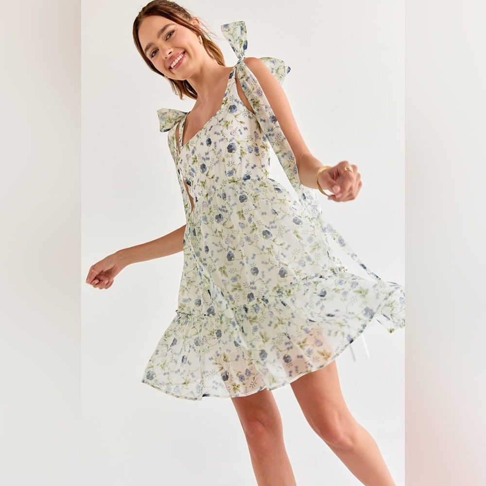 NWT Alahna Tie Strap Floral Ivory Mini Dress